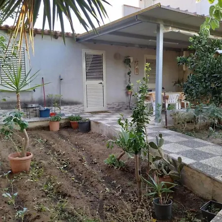 Casa Vacanza A 度假居 *